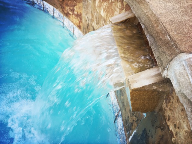 Pool-Cascading-Spillways--in-Gilbert-Arizona-Pool-Cascading-Spillways-2633040-image